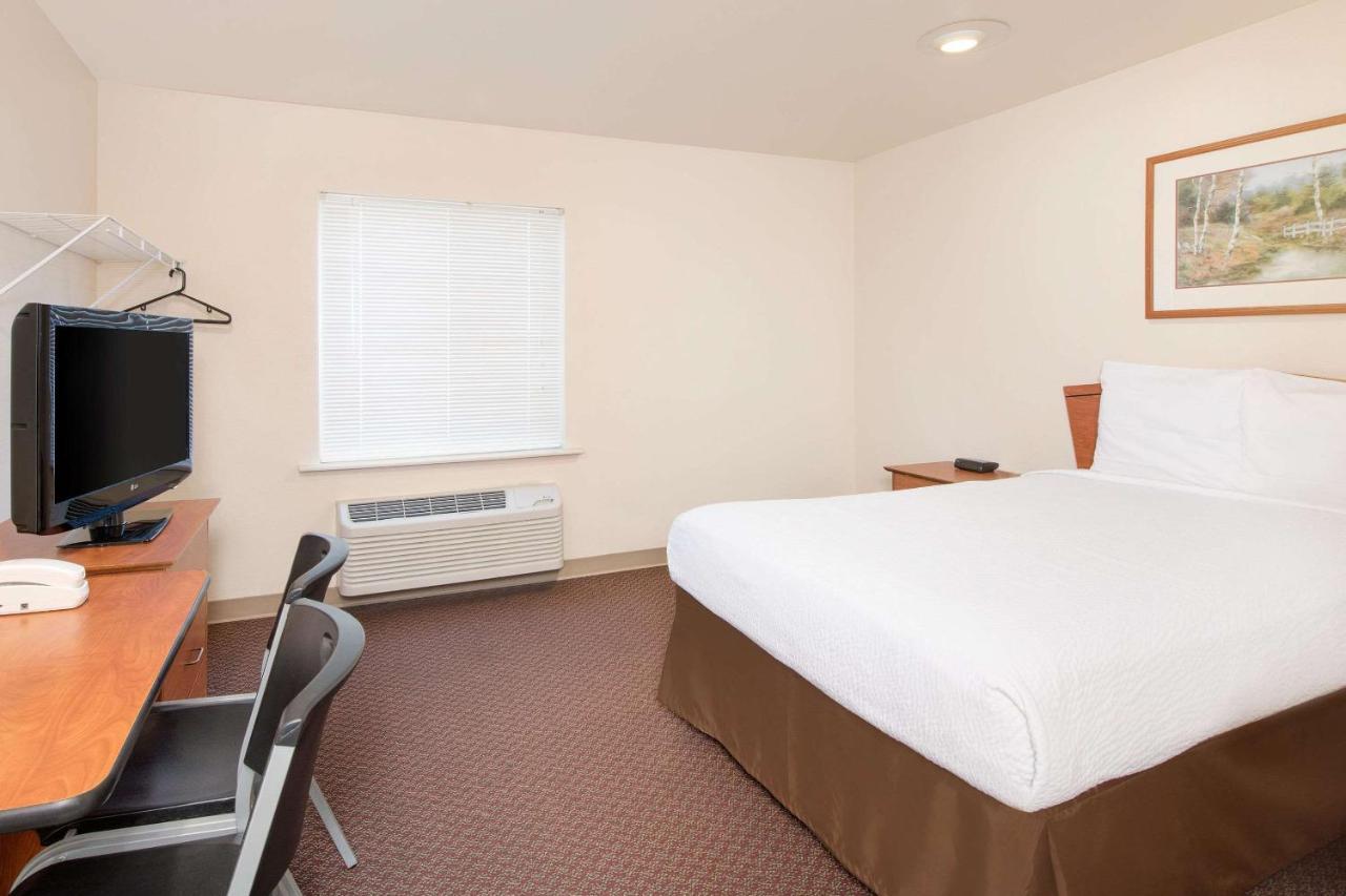 Woodspring Suites Columbus Fort Moore Экстерьер фото